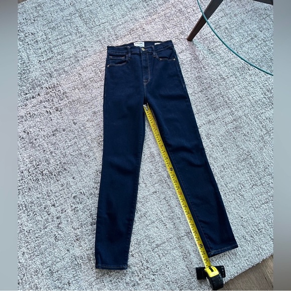 Frame Skinny Jeans Ali High Rise
Color: Grove Street Sz 27 - Picture 7 of 10